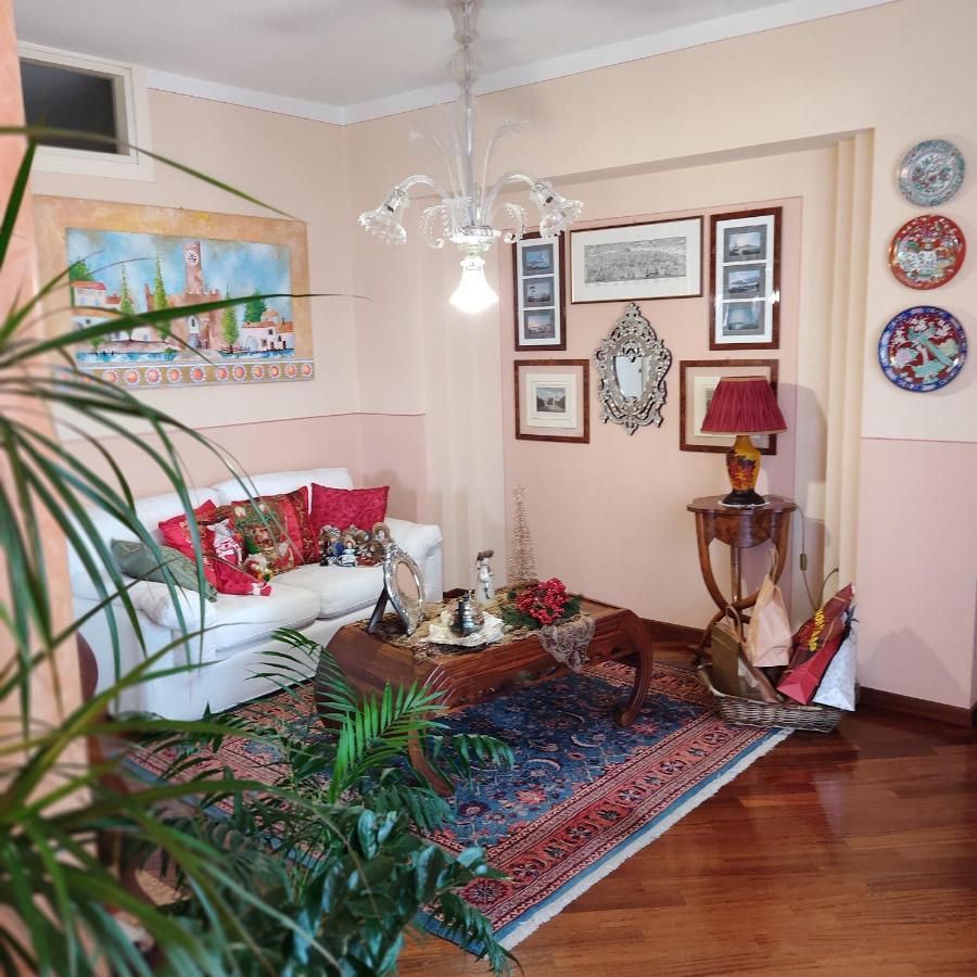 Lovely Casa Paola Villlafranca Centro Zimmer Rooms Villafranca di Verona Buitenkant foto